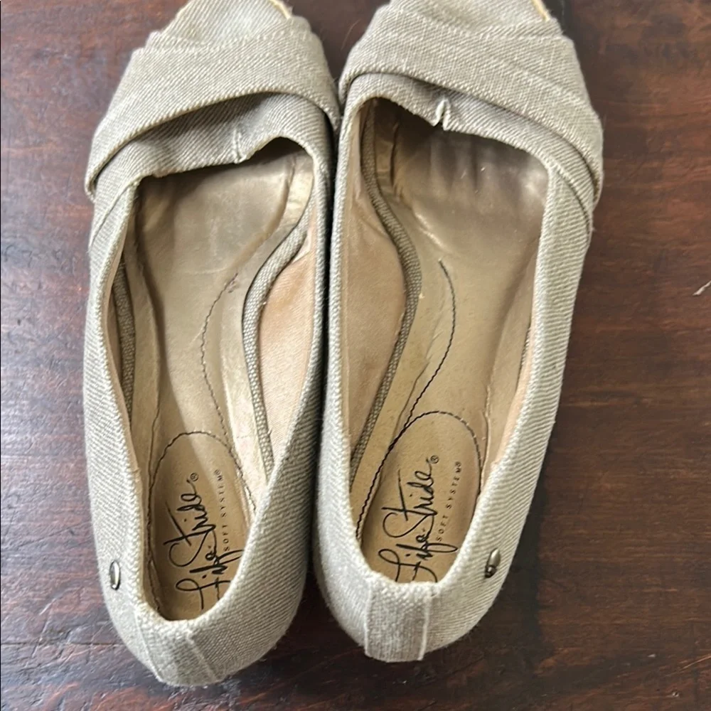 Life Stride Tan Espadrille Peep-Toe Flats Sz 9